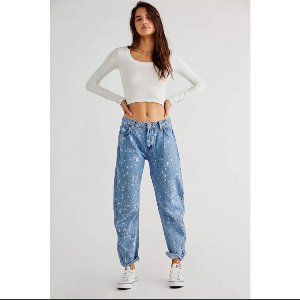 xSOLDx One Teaspoon Acid-Wash Tapered Jeans
